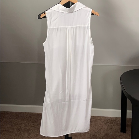 NWOT White Sleeveless Hi-Lo Top - Picture 2 of 3